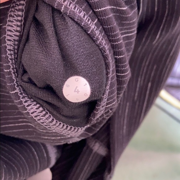 FINAL PRICE 💋Lulu lemon leggings - Picture 5 of 5